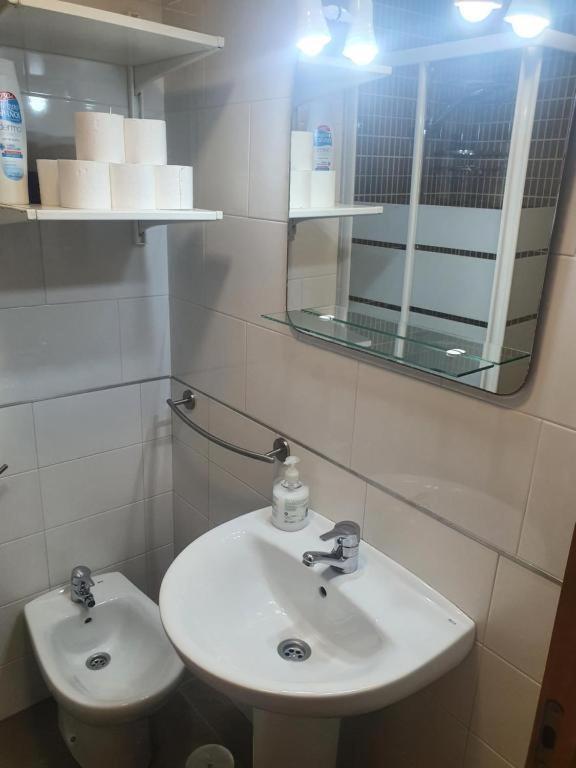 3F, Aire Acondic, 80M2, 2 Dormitorios, 4 Huespedes, Wifi Gratis La Línea de la Concepción Eksteriør bilde